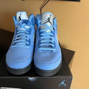 AIR JORDAN 5s Unc SIZE 11.5